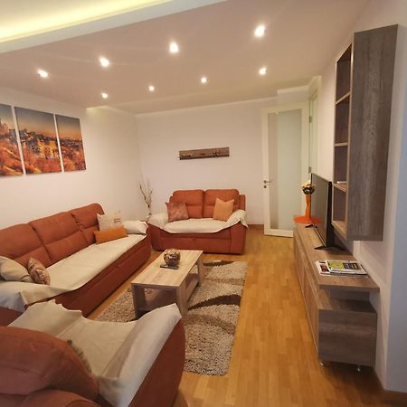Twin Belville Apartments Beograd Eksteriør billede
